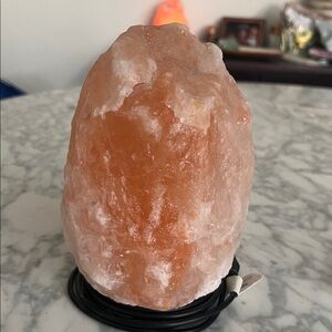 Rock salt lamp